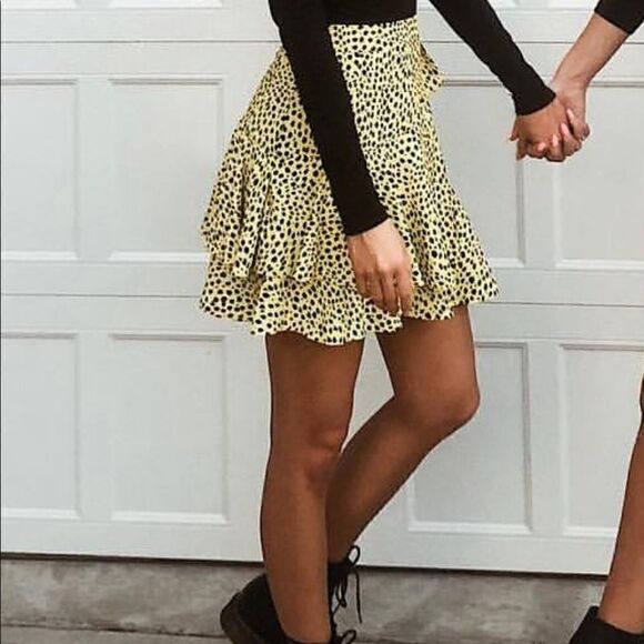 NWT Topshop Leopard Print Ruffle Mini Skirt - Picture 1 of 9